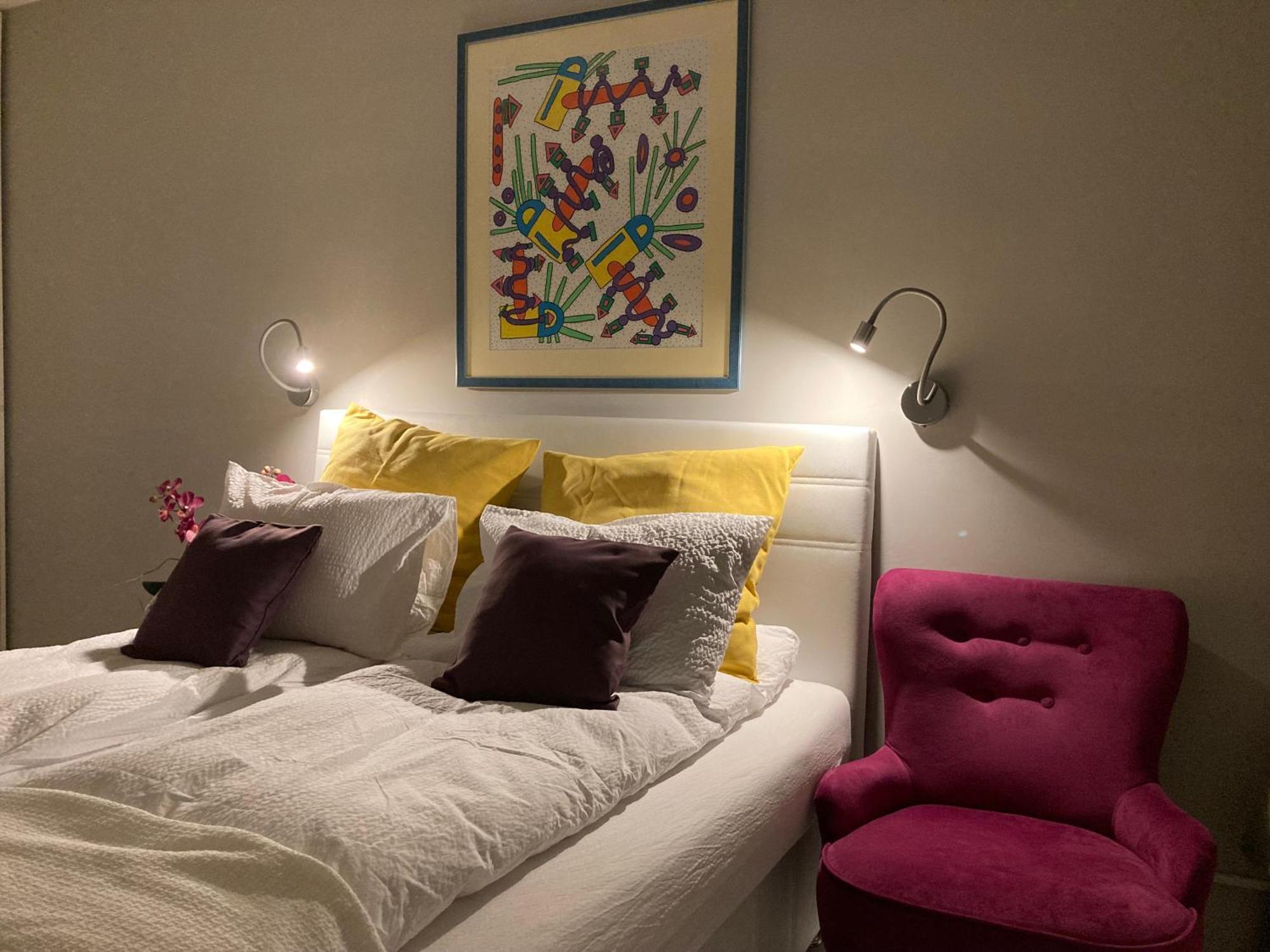 Apartamentul Max, Practic Si Confortabil Орадя Экстерьер фото
